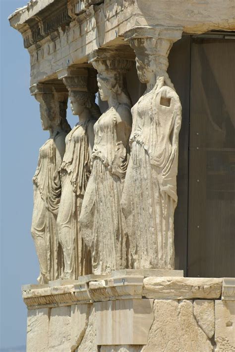 Détail Des Statues De Cariatides Sur Le Parthenon Sur La Colline D