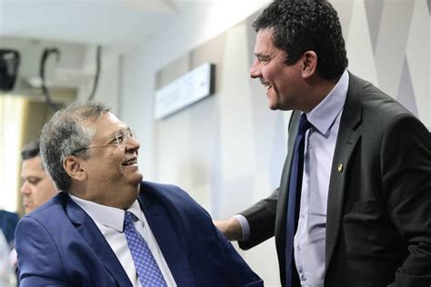 Carlos Bolsonaro Reage A Fotos De Dino E Moro Quase Me Assustei