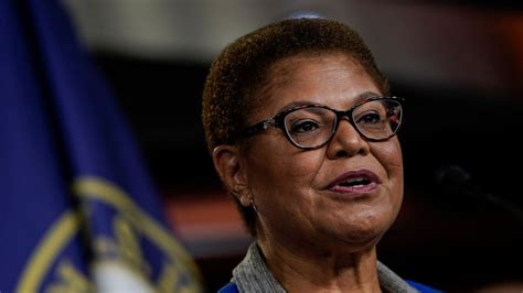 Karen Bass Says Two Guns Stolen From Her House During Break In Fox 11