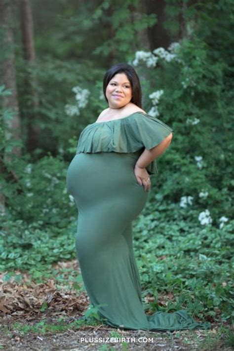 What It S Like To Be In Maternity Photos When You Are Plus Size Artofit