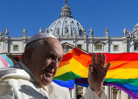 Papa Francesco La Svolta Epocale Le Coppie Gay Saranno Benedette In