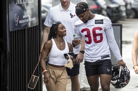 Simone Biles Houston Texans Safety Announce Theyre Engaged