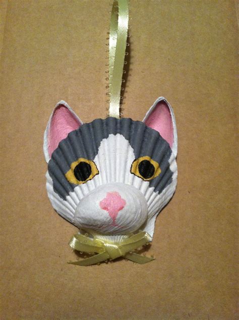 Seashell Cat Ornament By Lori S Shell Art Seashell Painting Seashell