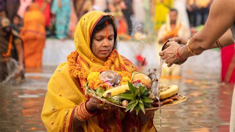 Chhath Puja Shubh Muhurat 2022 कब होगी छठ पूजा Chhath Puja Date