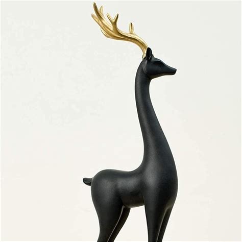 Abstract Reindeer Sculpture – Marina's Home Decor