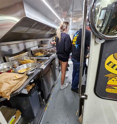 Fun Brisbane Food Trucks Bills Burgers