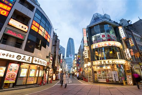 Shopping street in Nishi Shinjuku, Tokyo - Savvy Tokyo