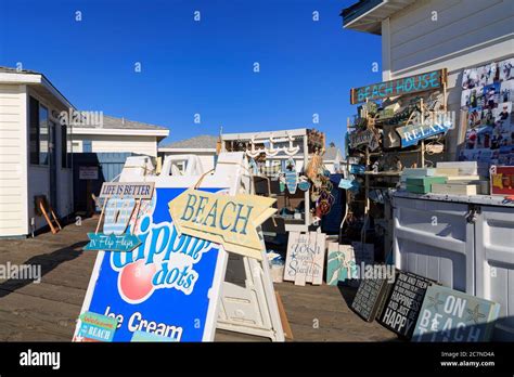 Cottages On Crystal Pier Pacific Beach San Diego California Usa