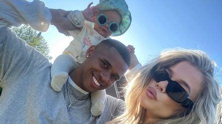 So L Uft Too Hot To Handle Emely Und Kevins Baby Alltag