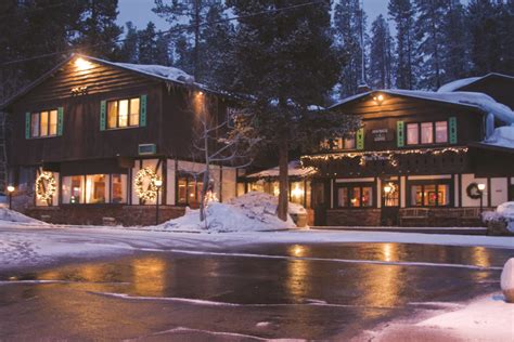 Arapahoe Ski Lodge – A Warm Welcome in Colorado Ski Country