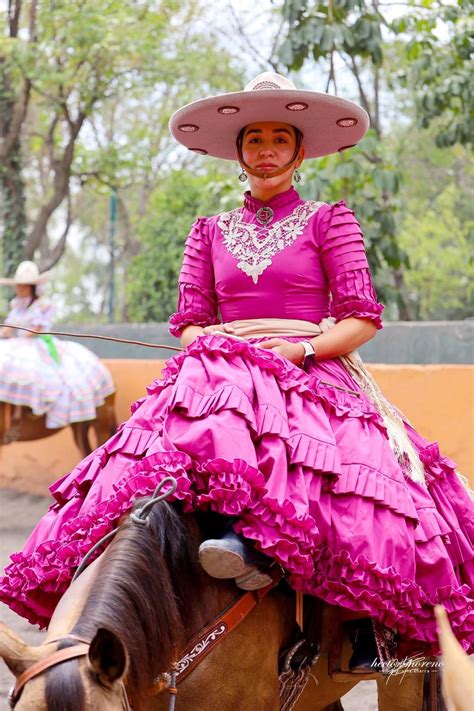 Pin De Marco Romo En Escaramuza Vestidos De Escaramusa Vestidos