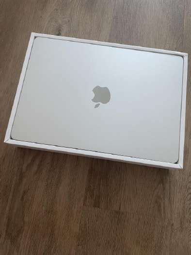 MacBook Air M2 Skelbiu Lt