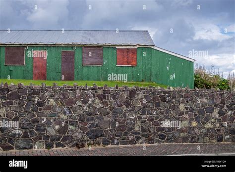 Iron Hut Hi Res Stock Photography And Images Alamy