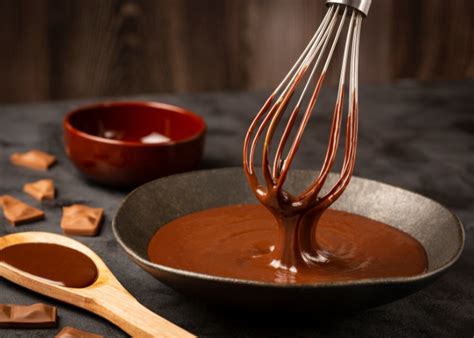 Tempering Chocolate and Other Essential Chocolate Techniques | AGFG