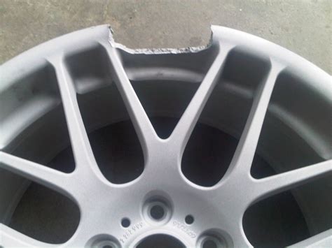 First Signs Of Alloy Wheel Damage Wheel Repair Specialists