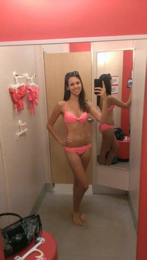 Dressing Room Bikini Foto Porno
