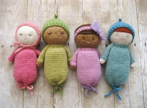 Knit Amigurumi With Free Pattern