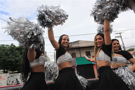 Sem O Elenco Carreata Do Cear Celebra T Tulo Estadual Cerca De