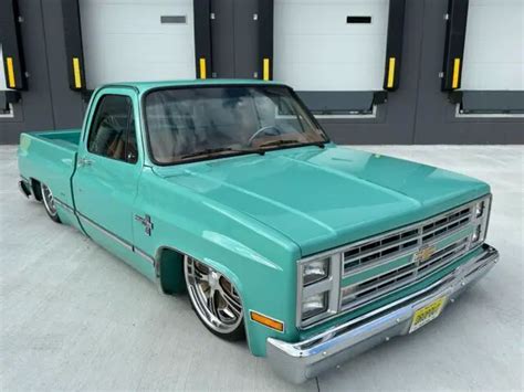 1986 Chevy C10 350 V8 Full Airride 22 Custom Staggered Wheels Custom