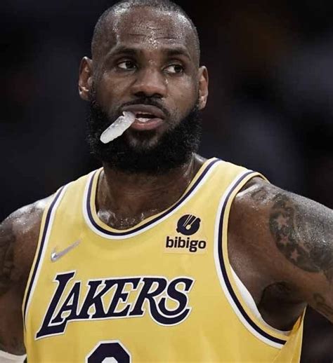 Nba Lebron James Volta A Falar Sobre Aposentadoria