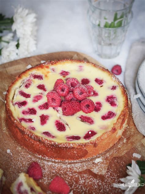 Kokosmilch K Sekuchen Mit Wei Er Schokolade Und Himbeeren Glutenfrei