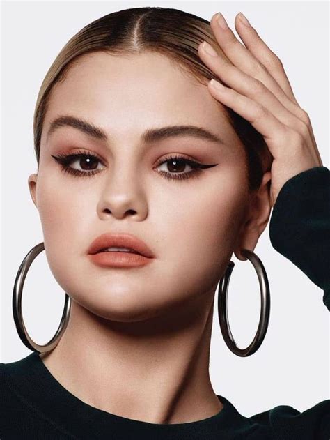 Stunning Selena Gomez Hairstyles You Need To Try Health Keeda