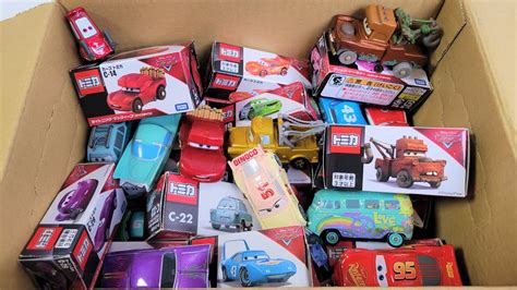 A Box Full Of Cars Minicars I Will Put It In The Tomica Box Of The