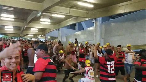 Descida Da Torcida Do Flamengo Contra O Bangu Youtube