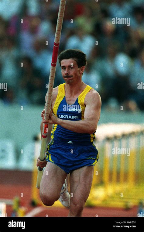 Vasiliy Bubka Pole Vault August Stock Photo Alamy