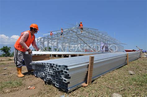 Pembangunan Huntara Kementerian Pupr Antara Foto