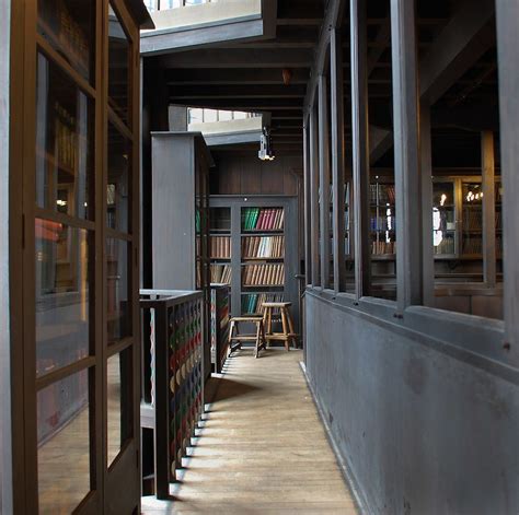 Mackintosh Library At Glasgow School Of Art By Charles Rennie