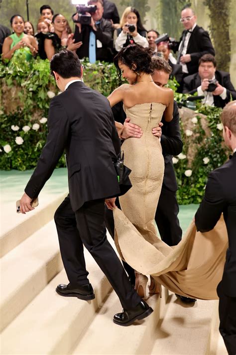 The Met Gala Has Highlighted Fashion S Obsession With Discomfort Is