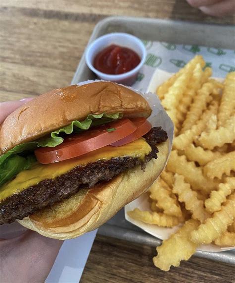 466 Best Shake Shack Images On Pholder Burgers Food Porn And Food