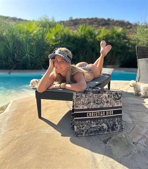 Flaviana Seeling Saca Suspiros Con Sus Fotos En Bikini Tecache Cl