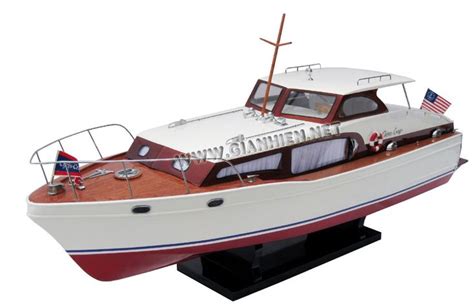 Chris Craft Cabin Cruiser Model Boat 1956