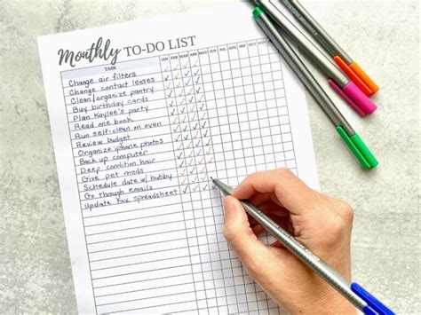 23 Things to Add to Your Monthly To Do List (Free Printable Checklist!)