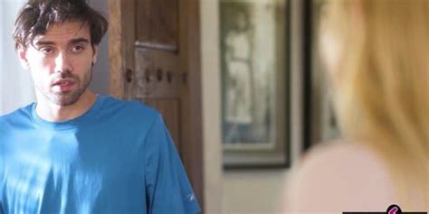 Lessons From Curvy MILF Stepmother Sarah Vandella For Her Clueless Stepson Tnaflix