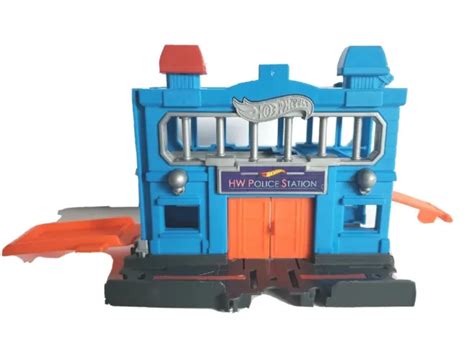 Mattel Hot Wheels City Downtown Police Station Breakout Playset Picclick Uk
