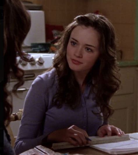 Rory Gilmore | Rory gilmore style, Rory gilmore hair, Rory gilmore