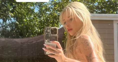 Lottie Moss Sends Pulses Racing As She Flashes Peachy Derriere In Bikini Snaps Daily Star