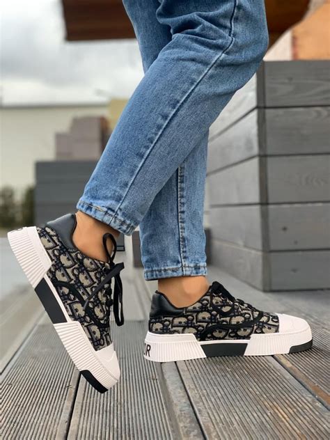 Dior sneakers | Стиль, Осенний стиль, Модные стили