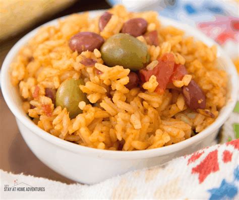 Instant Pot Arroz Con Habichuelas / Puerto Rican Rice and Beans