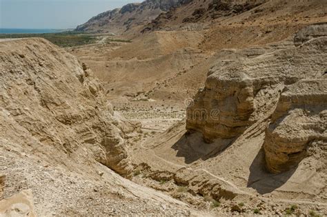 Caverne De Qumran Rouleaux De Mer Morte Image Stock Image Du Musée