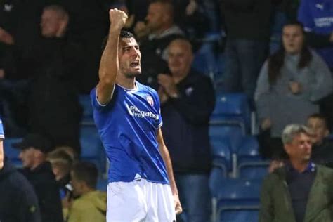 Chesterfield Striker Joe Quigley Hoping To Earn Himself New Contract