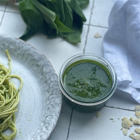 Pesto z medvědího česneku recept rychle zdravě a jednoduše