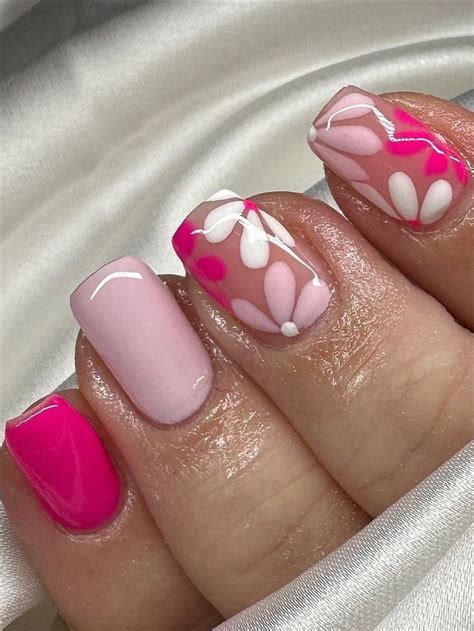 45 Bold And Beautiful Hot Pink Nails For Your Summer Look Floral