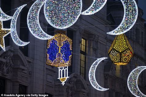 Sadiq Khan Switches On First Ever Ramadan Lights In London S West End