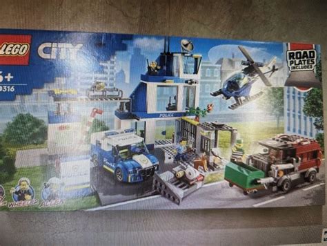 LEGO City Posterunek policji 60316 668 klocków Warszawa Kup