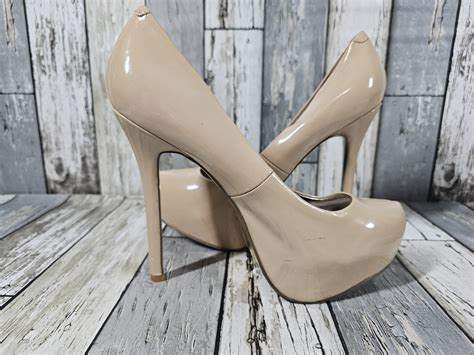 Steve Madden Nude Patent Leather Nala Platform Stilet Gem