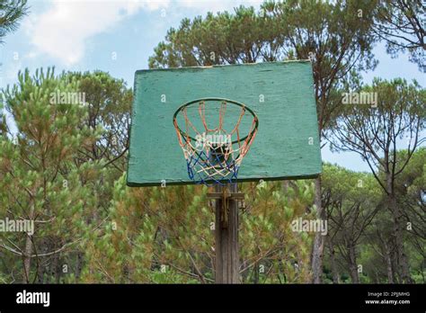 Old Basketball Net Stock Photo Alamy
